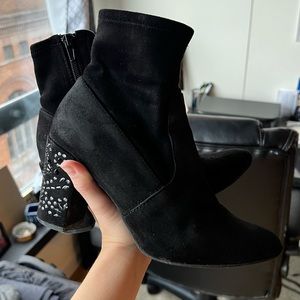 Steve Madden Black Rhinestone Heeled Booties Size 6